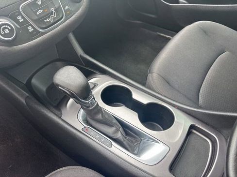 Used 2022 Chevrolet Malibu LS FWD image 26