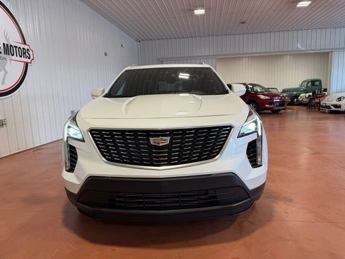 Used 2023 Cadillac XT4 Luxury w/ Cold Weather Package AWD/4WD image 7