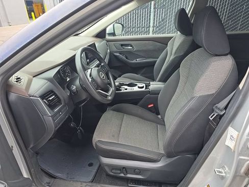 Used 2022 Nissan Rogue SV AWD/4WD image 6