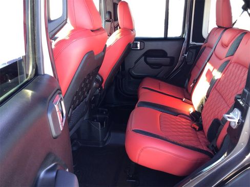 Used 2022 Jeep Wrangler Unlimited Rubicon w/ LED Lighting Group image 10