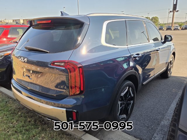 Used 2024 Kia Telluride S FWD image 4
