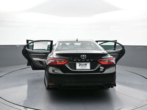 Certified 2022 Toyota Camry SE image 45