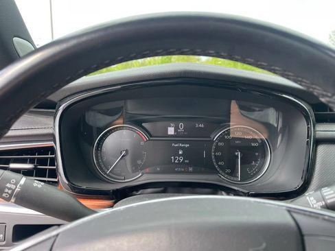 Certified 2023 Cadillac XT5 Premium Luxury AWD/4WD image 9