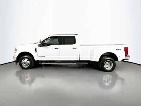 Used 2021 Ford F350 XLT w/ XLT Premium Package AWD/4WD image 4