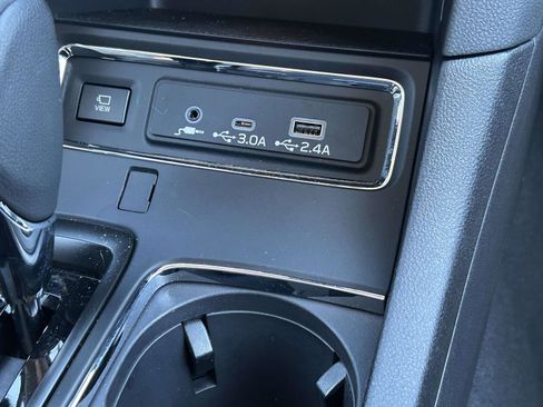 Used 2025 Subaru Ascent Bronze Edition image 27