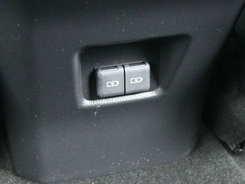 Used 2023 Toyota RAV4 Limited image 15