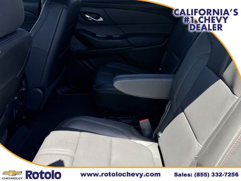 Used 2022 Chevrolet Traverse RS w/ LPO, Cargo Package FWD image 13