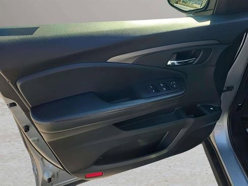 Used 2019 Honda Ridgeline Sport image 17