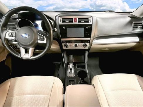 Used 2015 Subaru Outback 2.5i Premium image 7