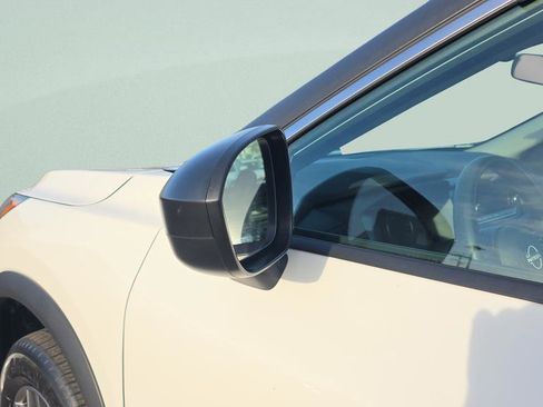 Used 2024 Nissan Rogue S FWD image 26