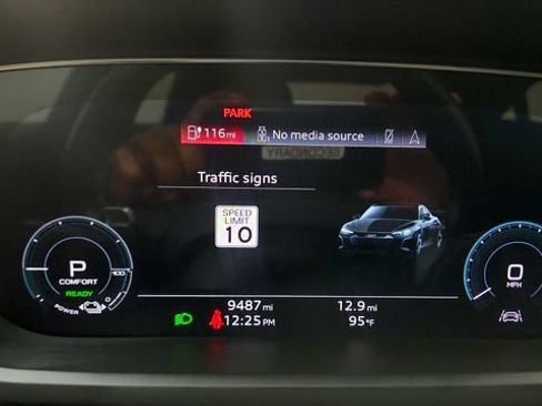 Used 2023 Audi e-tron GT Premium Plus AWD/4WD image 54