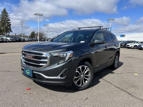 Used 2018 GMC Terrain SLT w/ Preferred Package AWD/4WD image 1