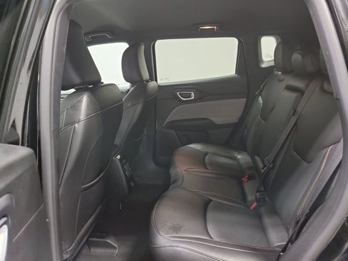 Used 2023 Jeep Compass Latitude image 21