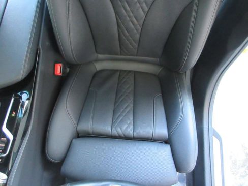 Used 2023 BMW 530i w/ M Sport Package RWD image 11