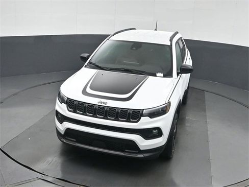 New 2026 Jeep Compass Latitude image 35