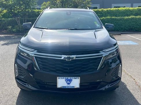 Used 2023 Chevrolet Equinox Premier AWD/4WD image 2