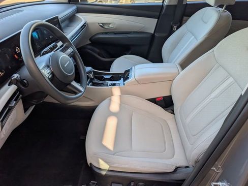 Used 2025 Hyundai Tucson SEL image 8