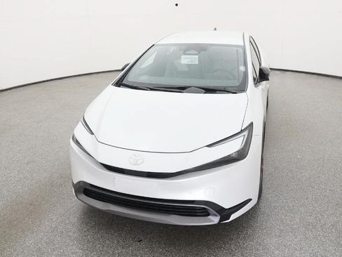 Used 2026 Toyota Prius XLE FWD image 36
