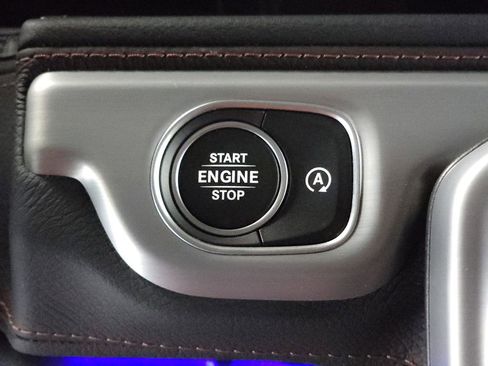 Used 2025 Mercedes-Benz G 550 w/ Manufactur Interior Package image 17