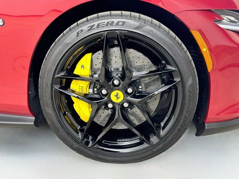 Used 2025 Ferrari Roma Spider RWD image 10