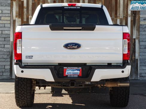 Used 2018 Ford F250 Lariat w/ Lariat Ultimate Package AWD/4WD image 5