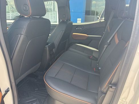 Used 2026 GMC Canyon AT4 AWD/4WD image 12