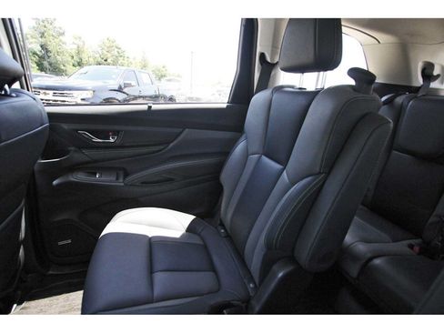Used 2023 Subaru Ascent Onyx Edition Limited AWD/4WD image 9