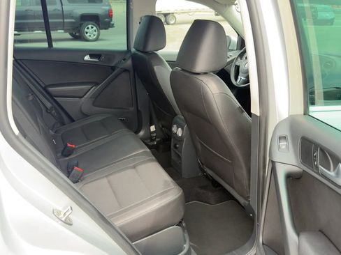 Used 2014 Volkswagen Tiguan SE AWD/4WD image 12
