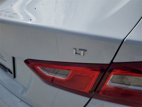 Used 2024 Chevrolet Malibu LT image 5