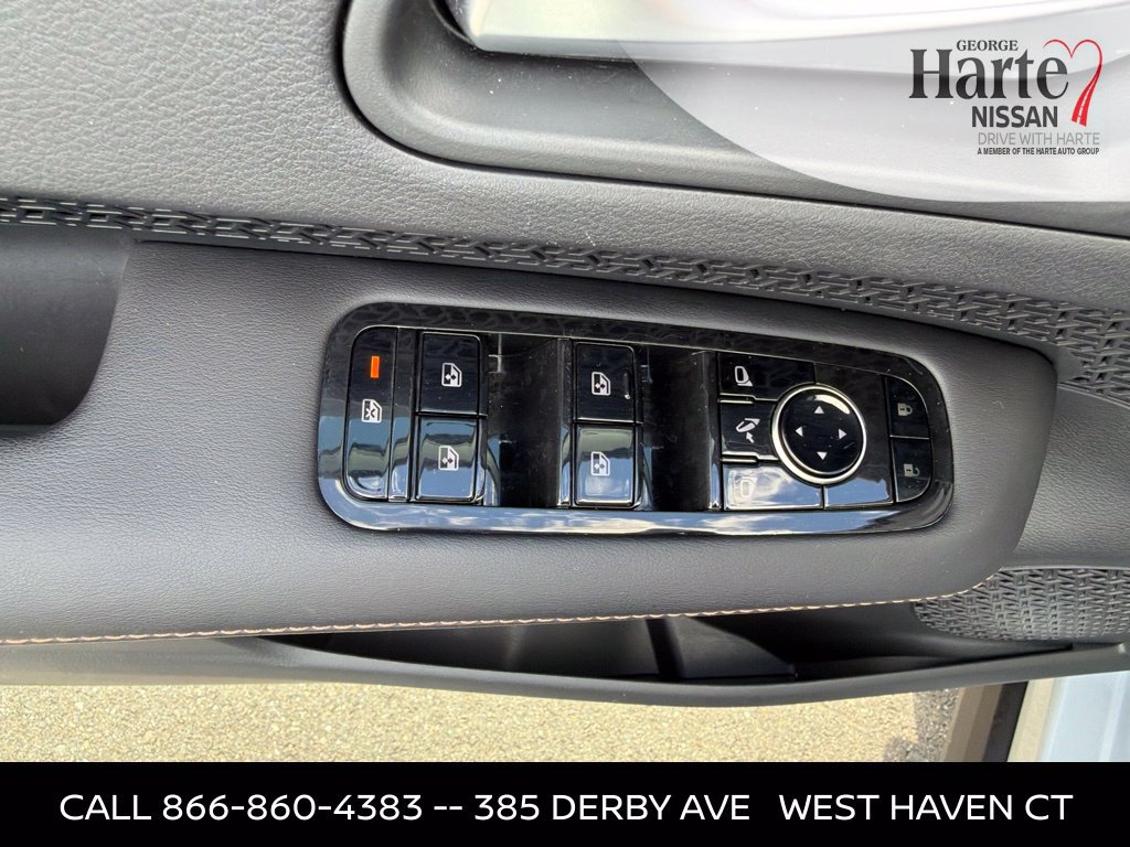 Certified 2024 Nissan Ariya AWD image 18