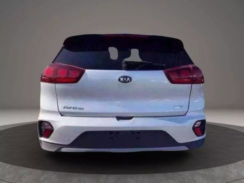 Used 2020 Kia Niro LX image 7