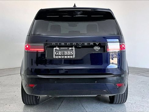 Used 2023 Land Rover Discovery HSE R-Dynamic AWD/4WD image 5