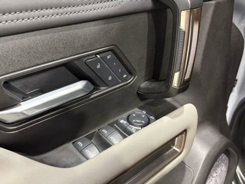 Used 2025 GMC Hummer EV 2X image 16