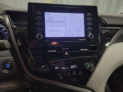 Used 2023 Toyota Camry LE image 14