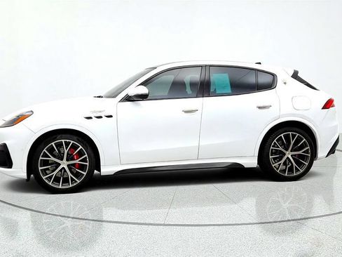 Used 2023 Maserati Grecale Trofeo AWD/4WD image 8