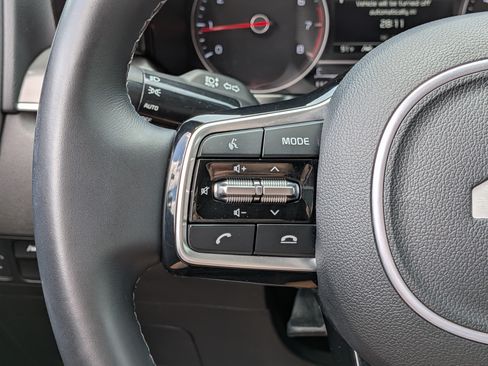 Used 2022 Kia Sorento S w/ Panoramic Sunroof Package FWD image 25