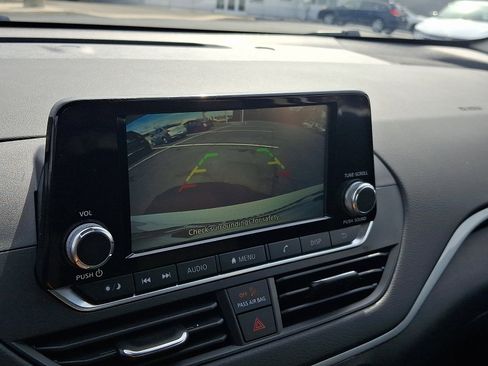 Certified 2024 Nissan Altima 2.5 S image 17