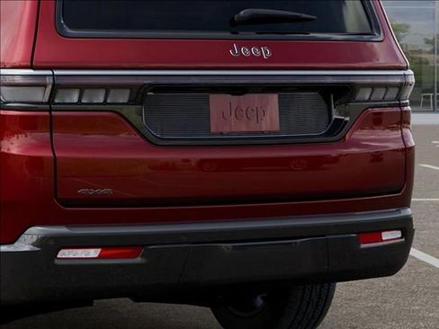 New 2026 Jeep Grand Wagoneer 4WD image 13