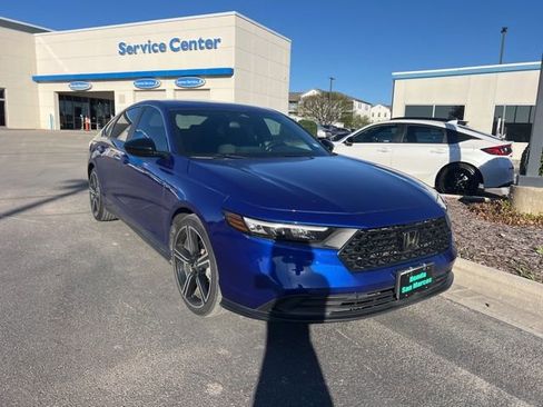 Used 2023 Honda Accord Sport image 4