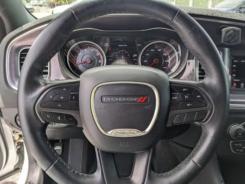Used 2018 Dodge Charger SXT RWD image 33