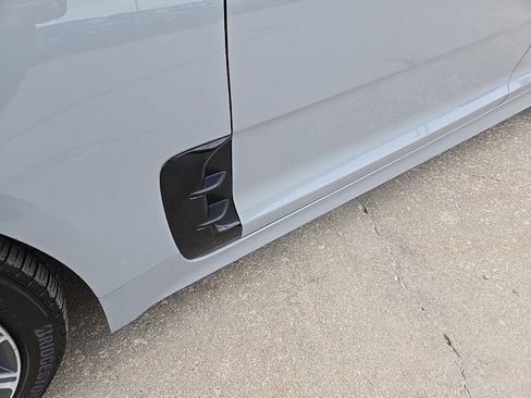 Used 2020 Kia Stinger GT2 image 17