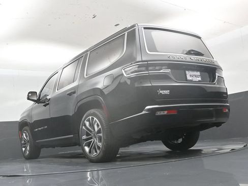 Used 2024 Jeep Grand Wagoneer Series III w/ Rear Seat Video Group 1 AWD/4WD image 45