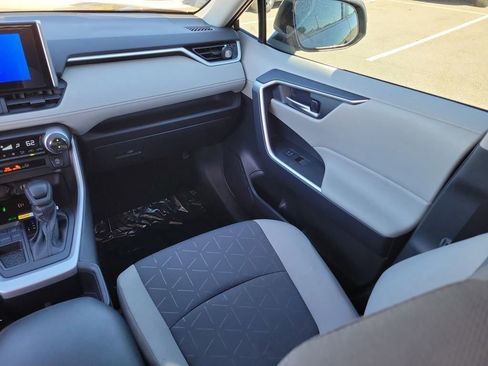 Certified 2025 Toyota RAV4 XLE image 14