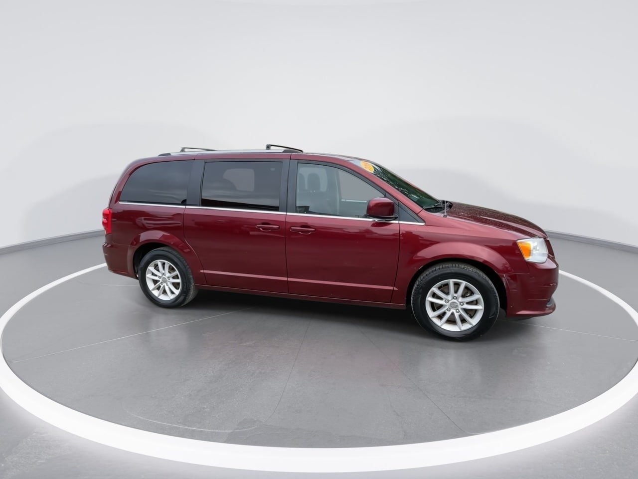 Used 2019 Dodge Grand Caravan SXT FWD image 23