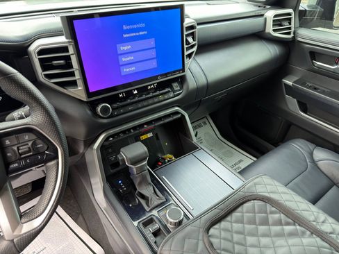 Used 2024 Toyota Tundra Platinum image 23