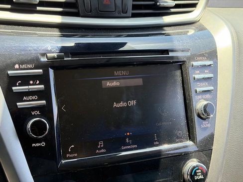Used 2023 Nissan Murano SV AWD/4WD image 10