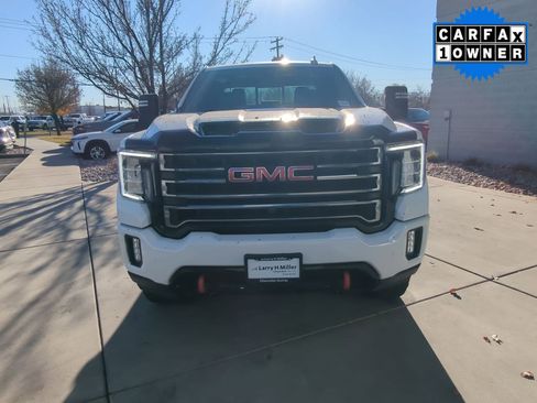 Used 2022 GMC Sierra 2500 AT4 w/ AT4 Premium Plus Package image 9