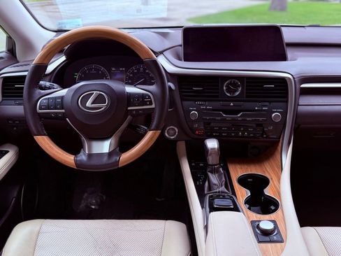 Used 2018 Lexus RX 350L FWD image 11