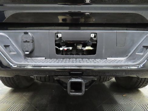 Used 2023 GMC Canyon Denali image 41