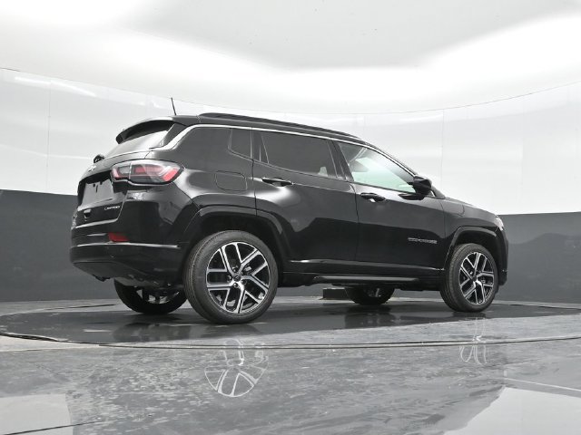 New 2025 Jeep Compass Limited w/ Elite Group AWD/4WD image 27
